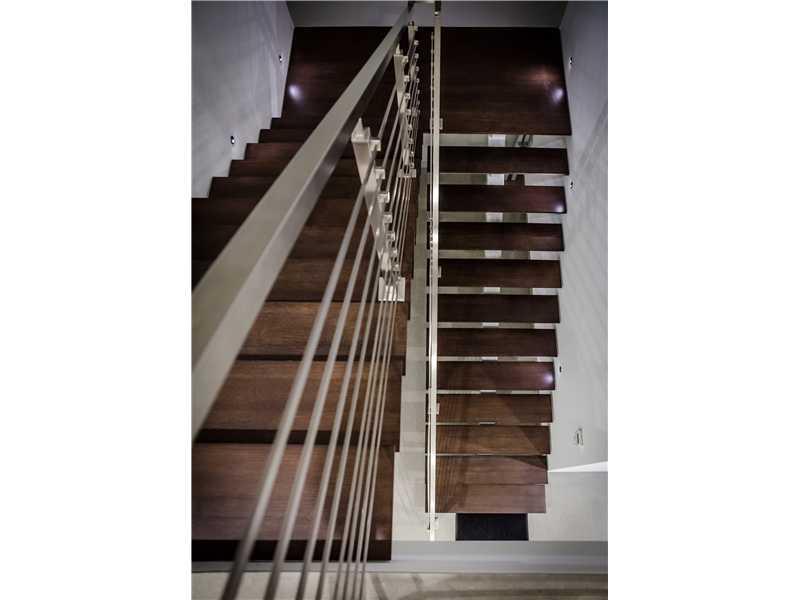 IDLEWYLD 1-19 B - Residential