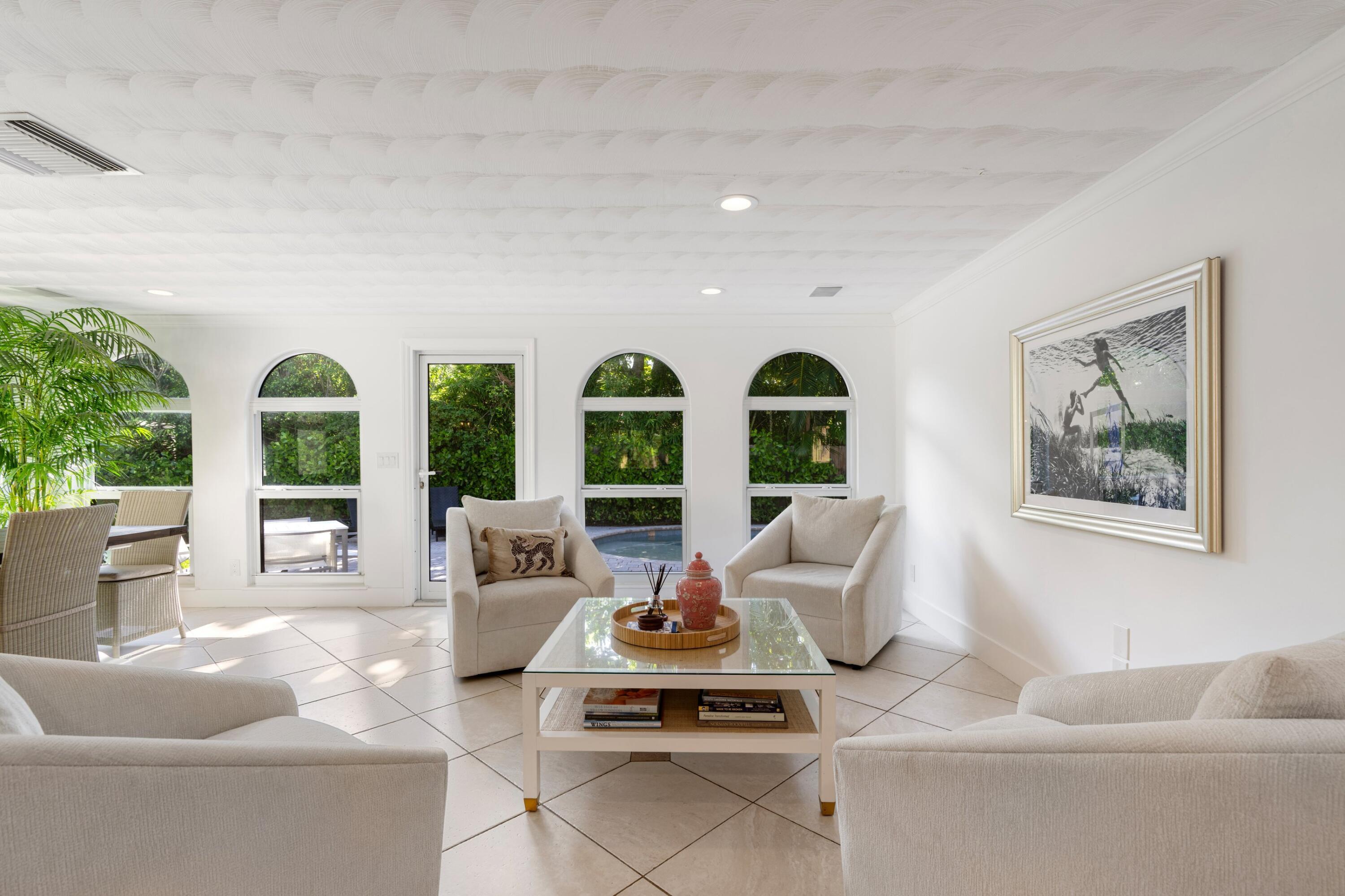 35 Anna Street, Ocean Ridge, FL, 33435/$2,750,000 4 35 Anna Street