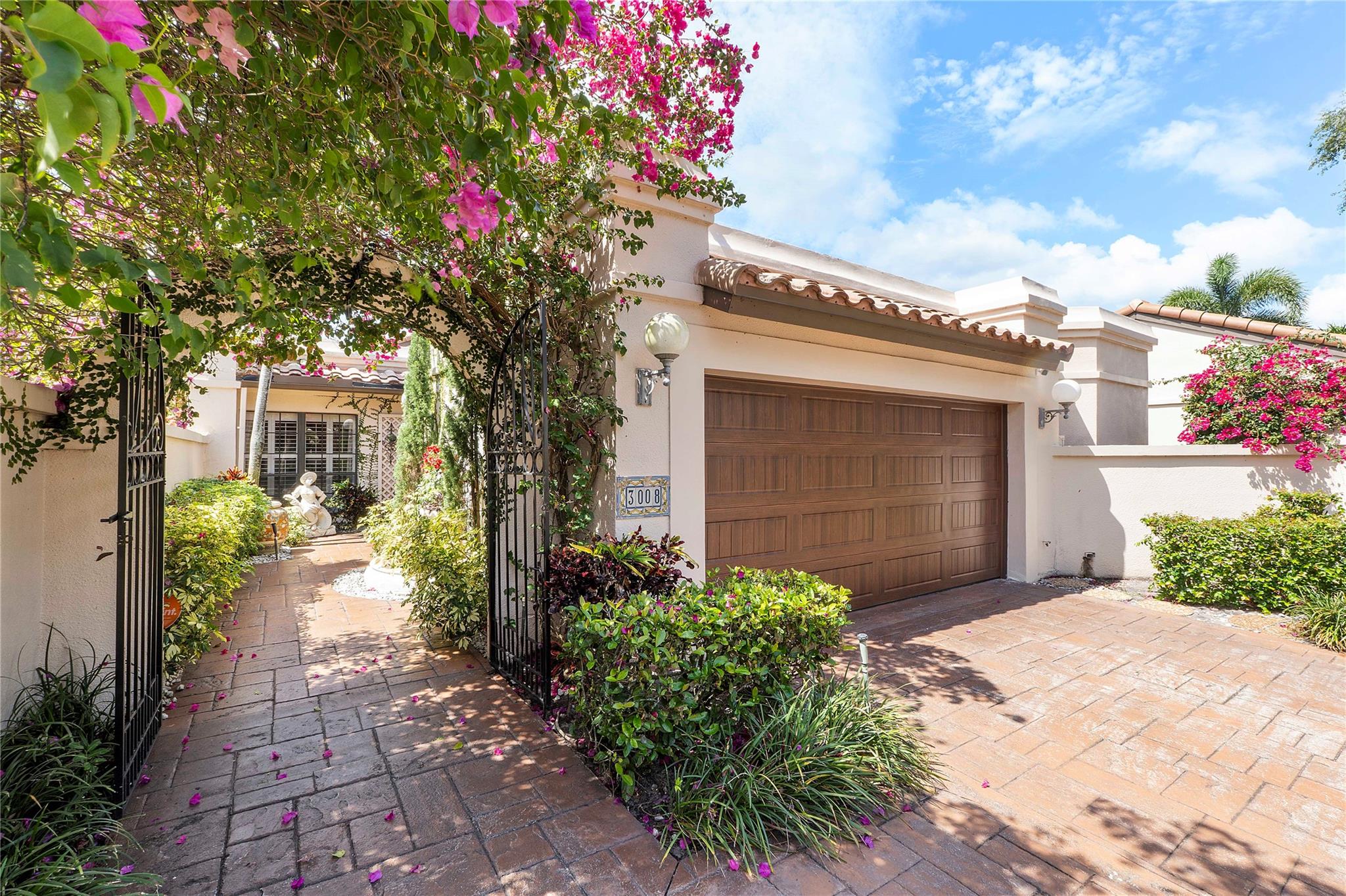 3008 N Deer Creek Via Napoli