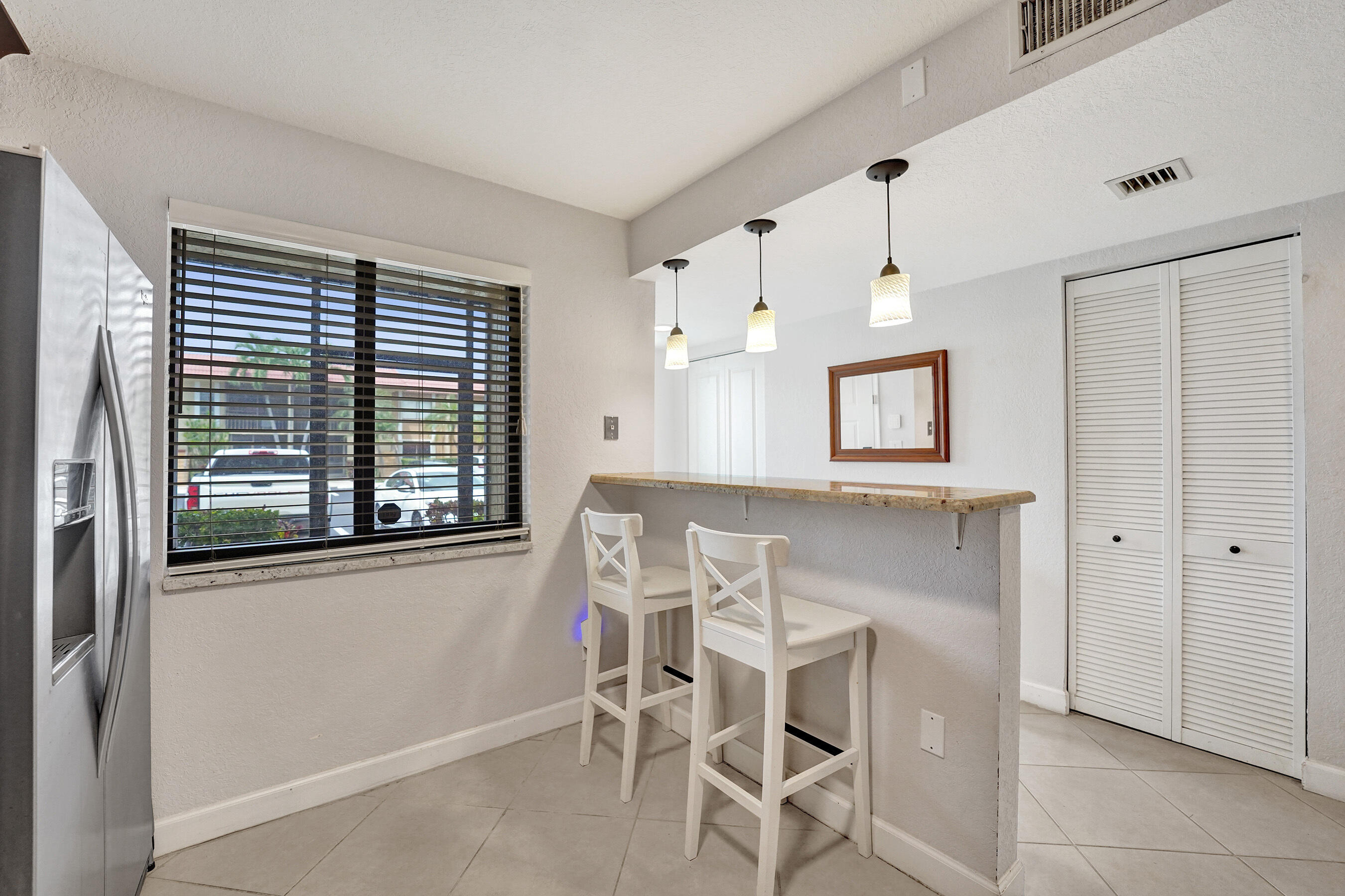 303 Lakeview Drive 102