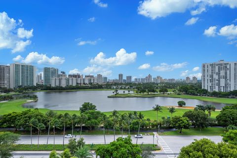 3625 N Country Club Dr 1208 Miami FL 33180