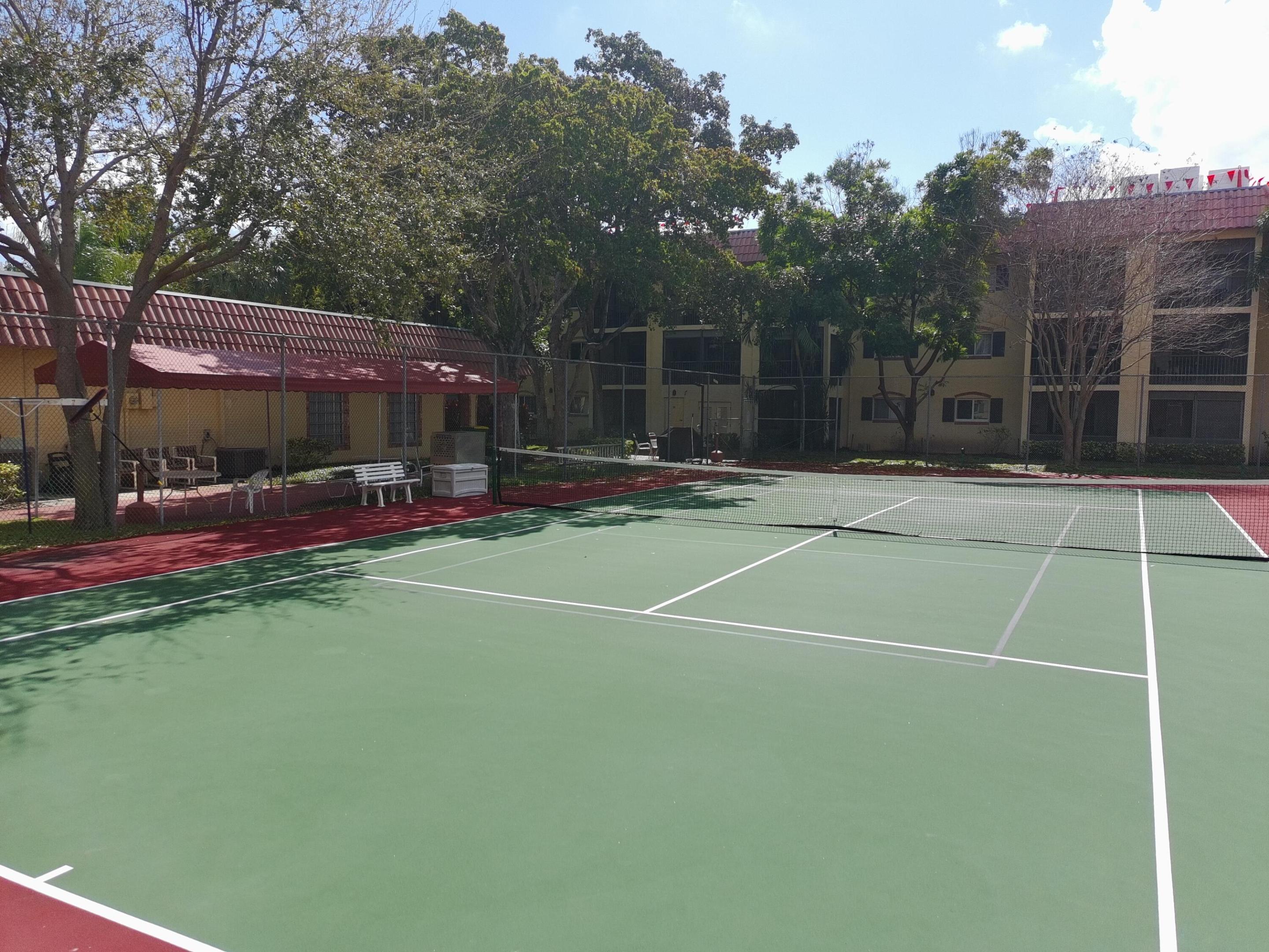 BARCELONA CONDO NORTH BLDG 500 - Residential