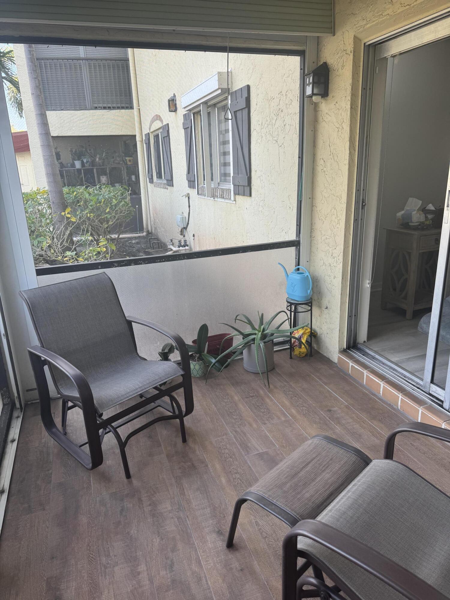 BARCELONA CONDO NORTH BLDG 500 - Residential