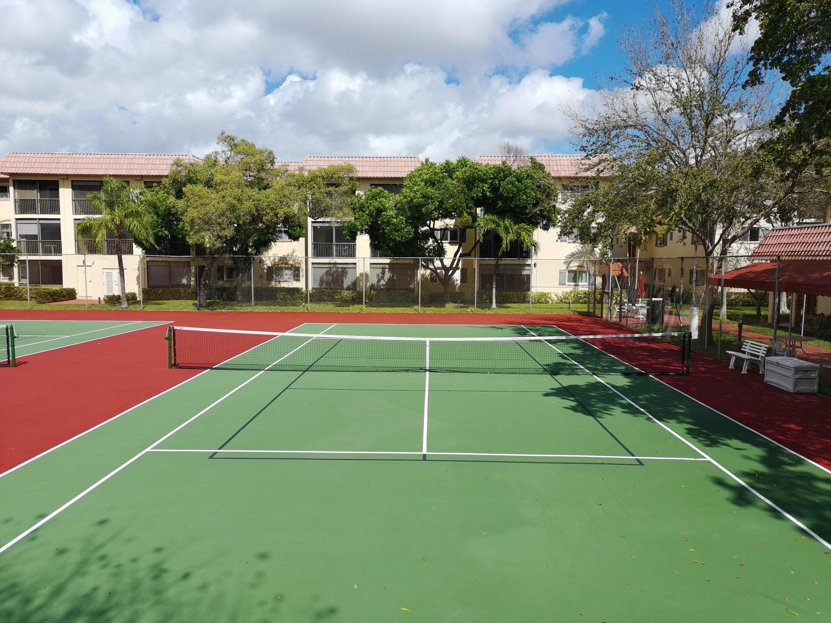 BARCELONA CONDO NORTH BLDG 500 - Residential