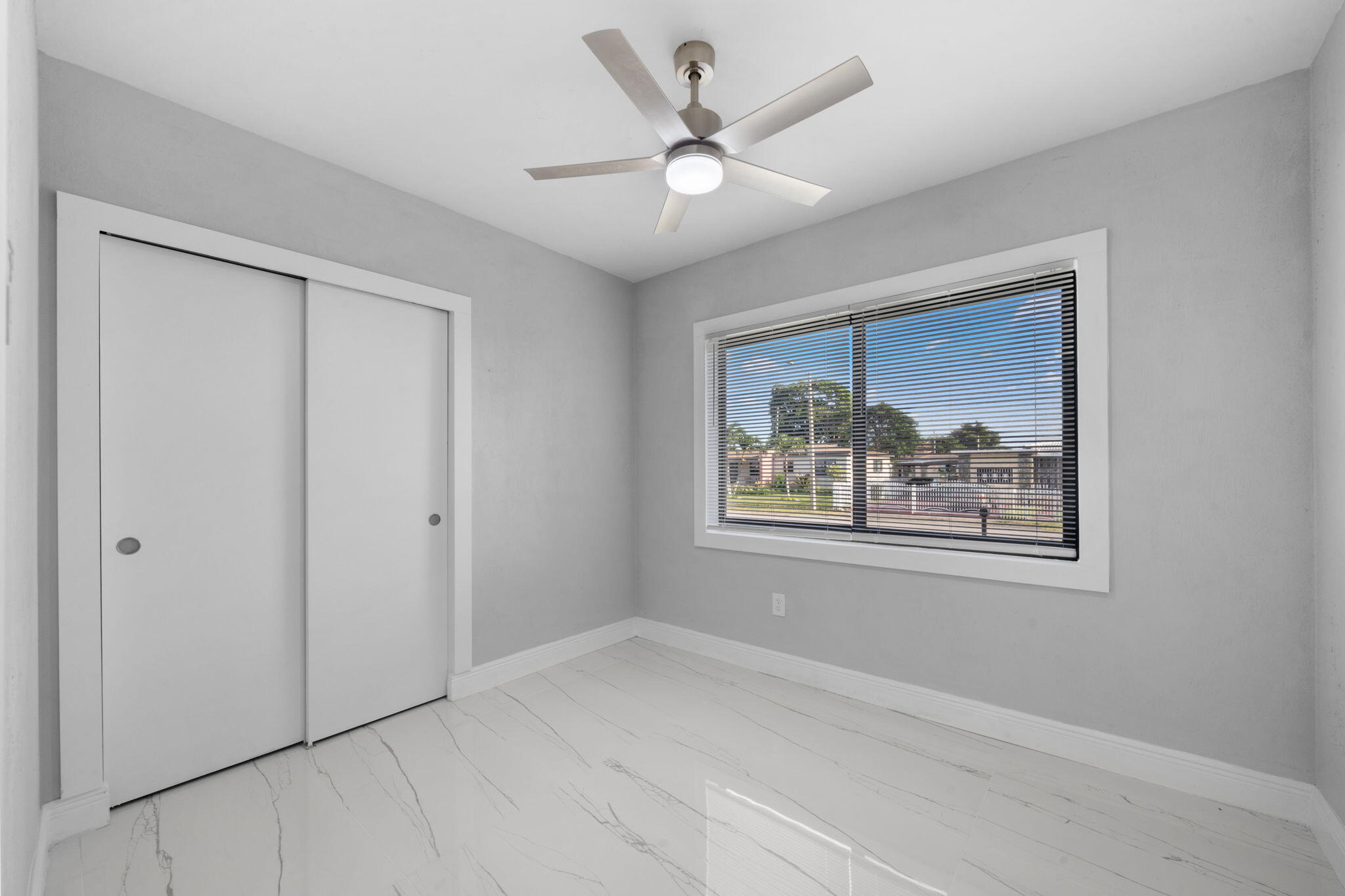 CRAVERO LAKE SHORE ESTATES 1ST ADDN - Residential Lease