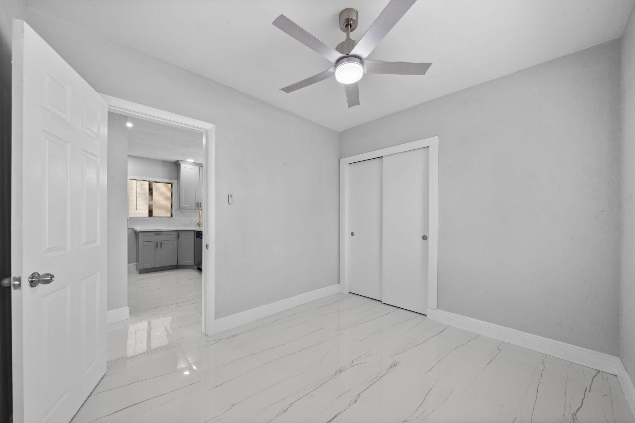 CRAVERO LAKE SHORE ESTATES 1ST ADDN - Residential Lease