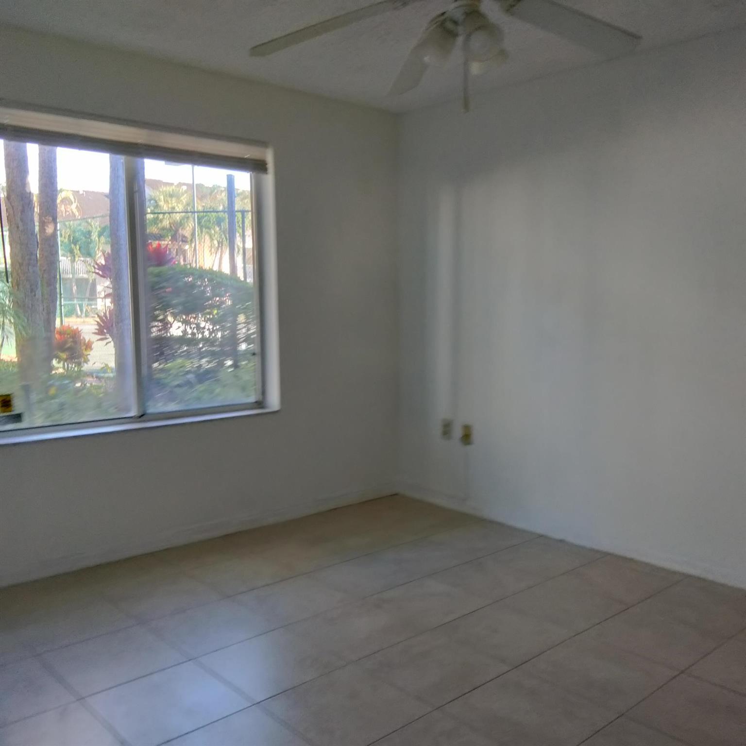 STERLING VILLAGES OF PALM - Residential Lease