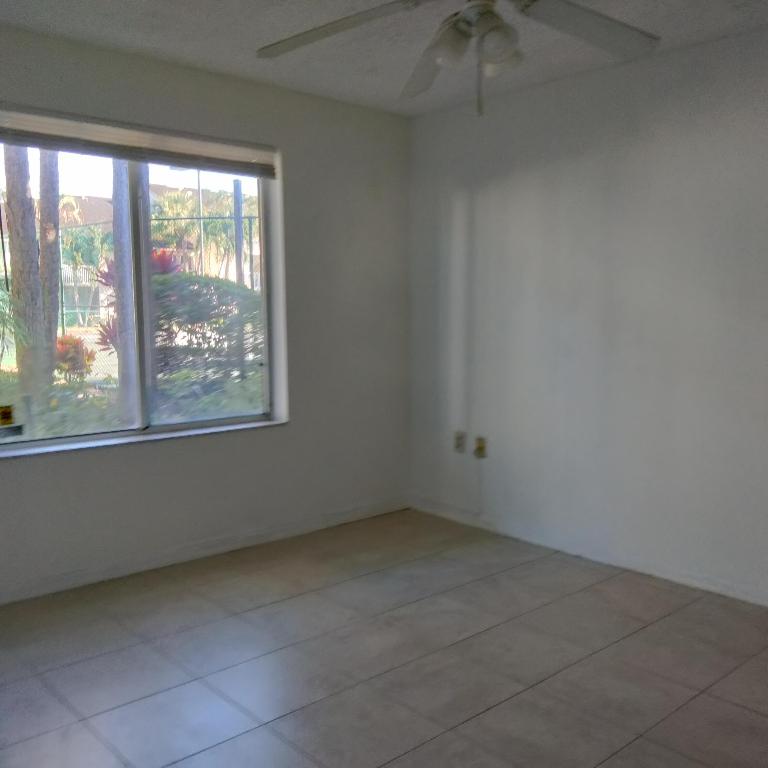 STERLING VILLAGES OF PALM BEACH LAKES CONDO - Residential Lease