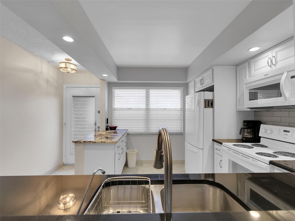 WYNMOOR VILLAGE - Residential