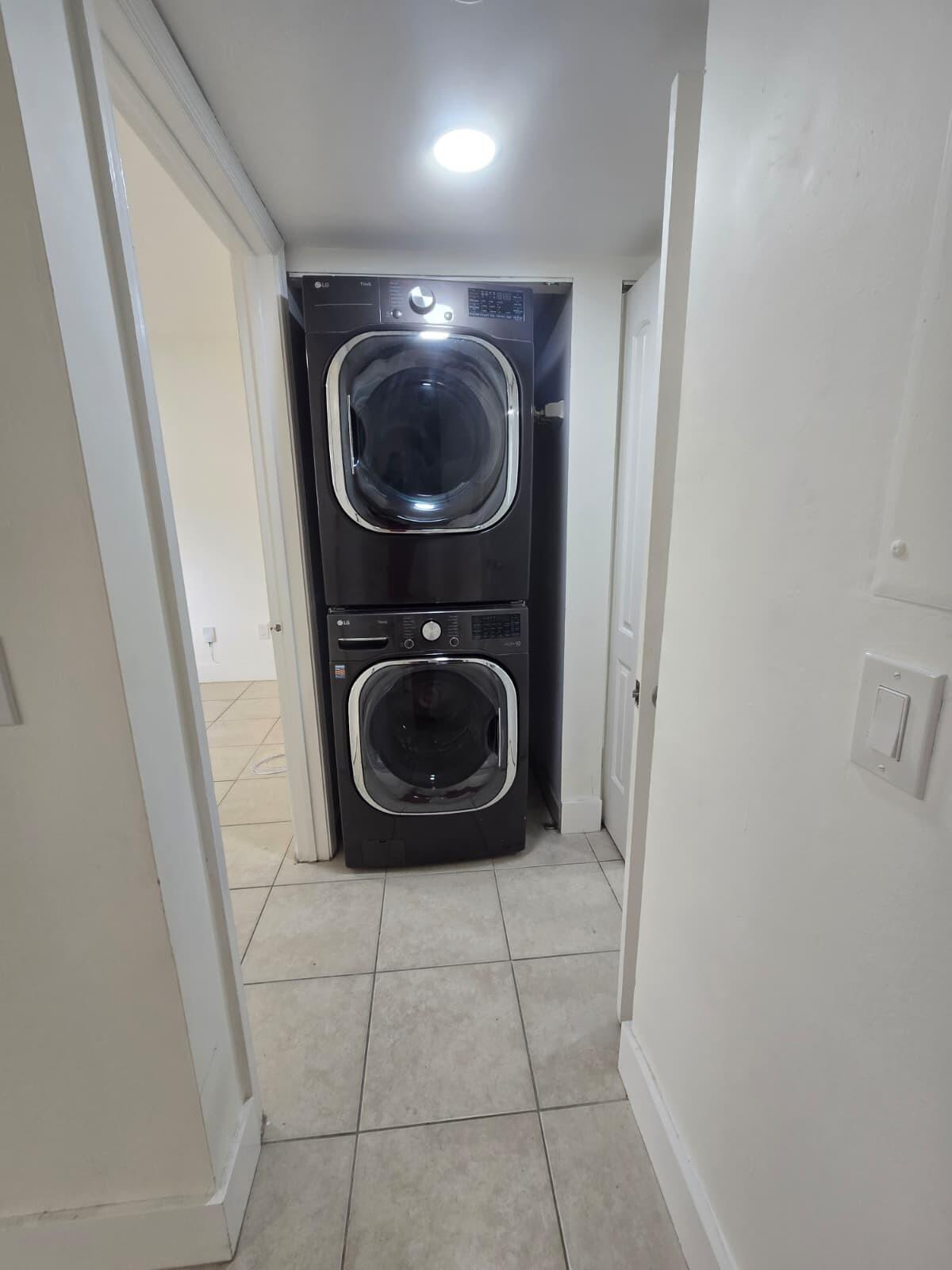 LAKEWOOD AT EMERALD HILLS CONDO - Residential Lease