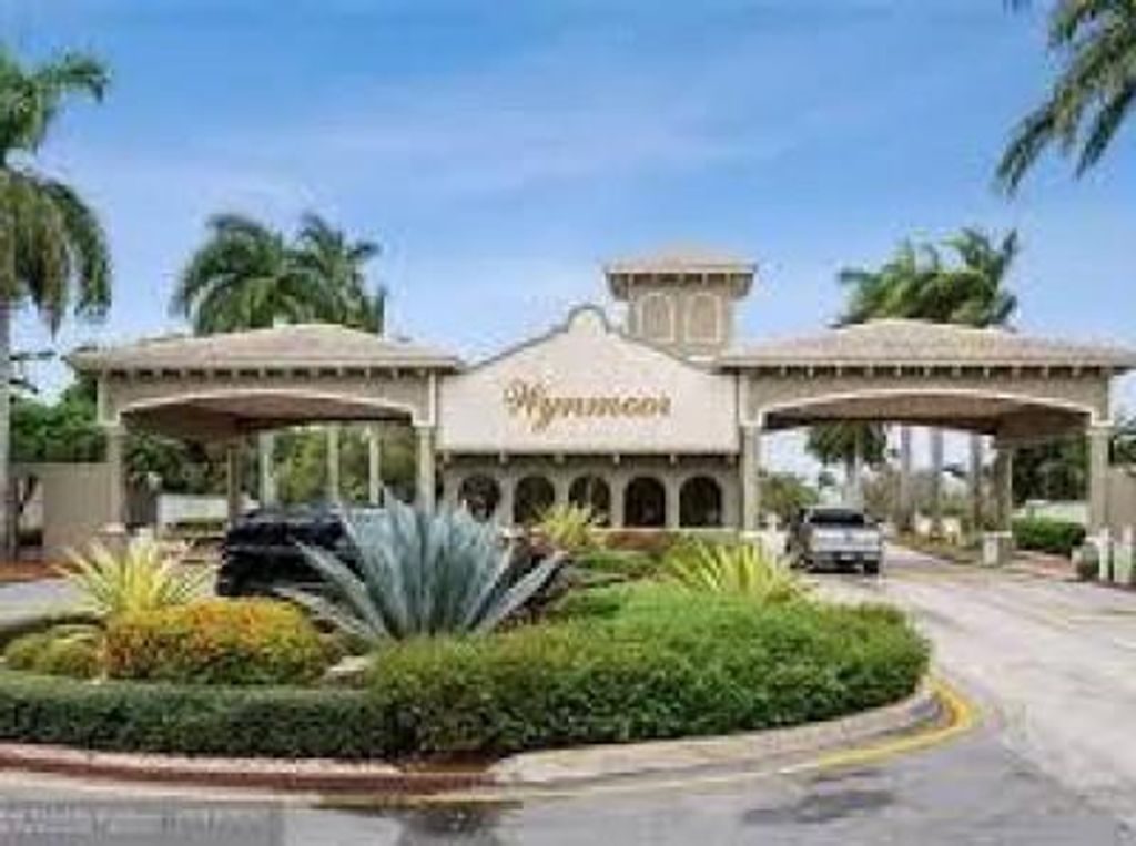 Photo of 3202 Portofino Pt #H4, Coconut Creek, FL 33066 (MLS # F10375874)