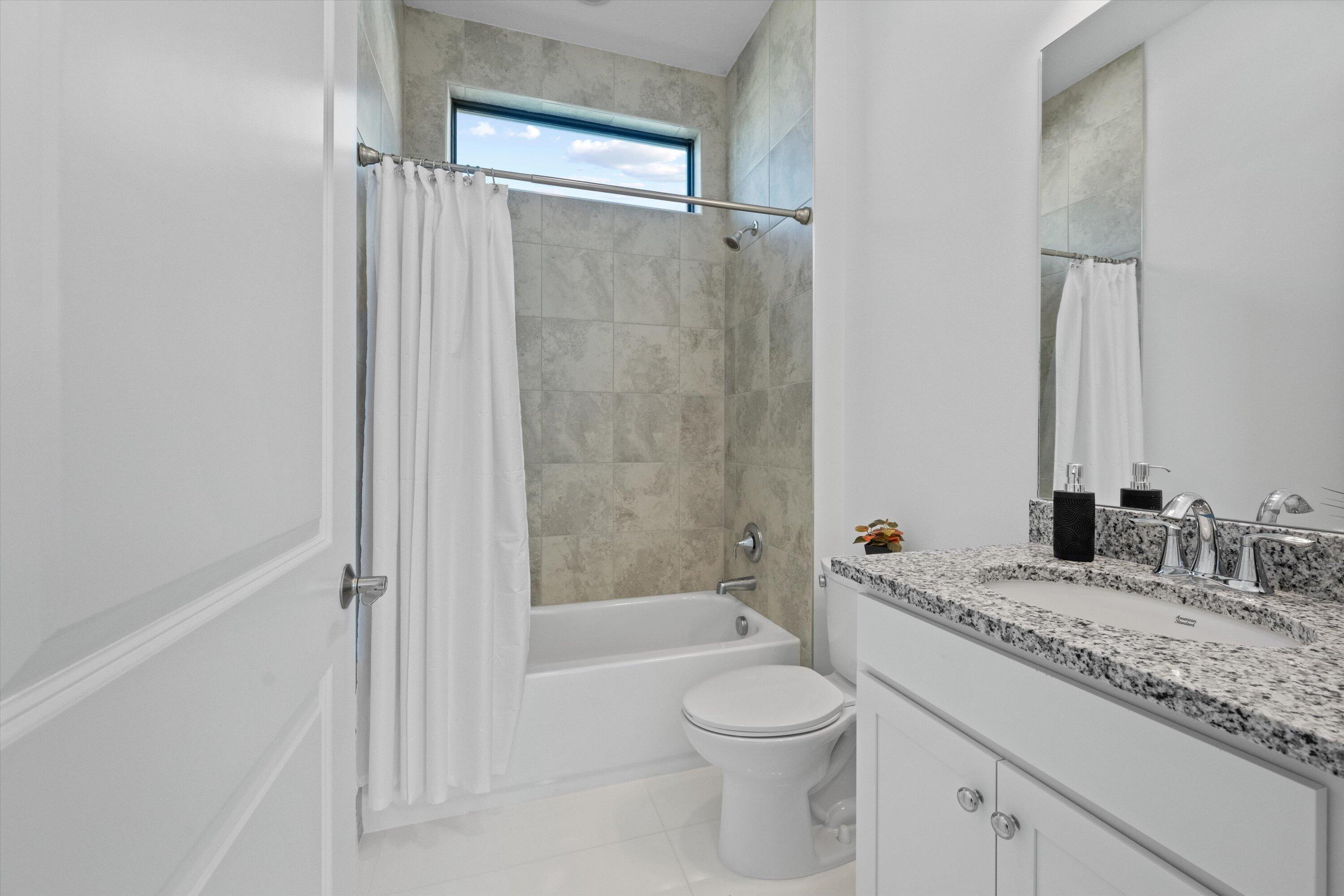 CRESSWIND PALM BEACH PHASE 3 - Residential