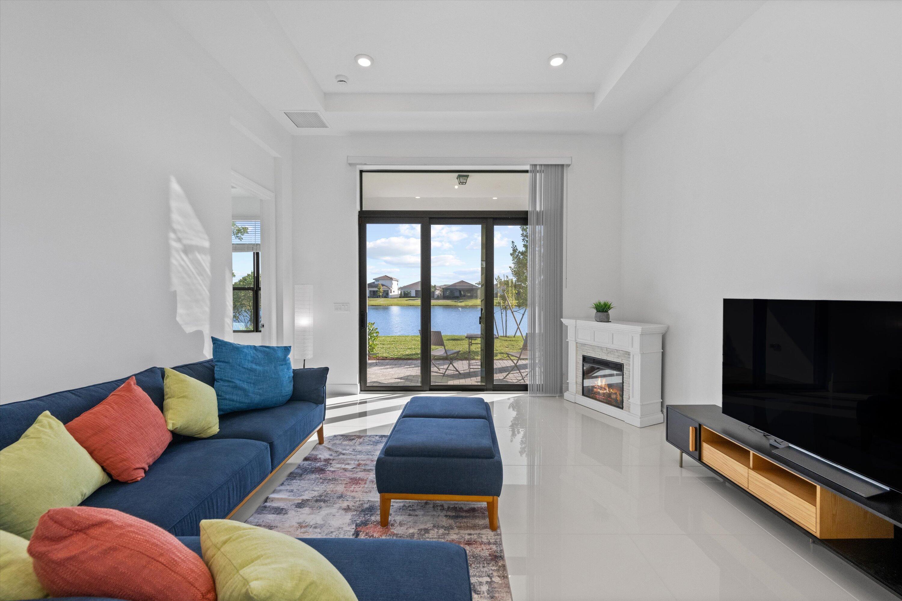 CRESSWIND PALM BEACH PHASE 3 - Residential