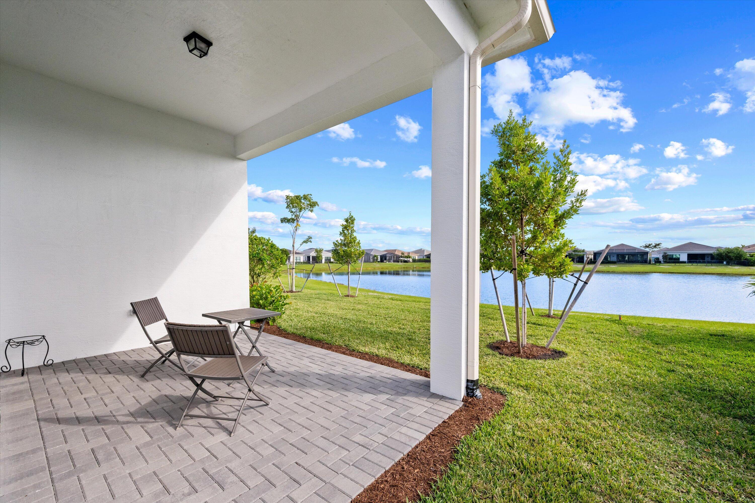 CRESSWIND PALM BEACH PHASE 3 - Residential