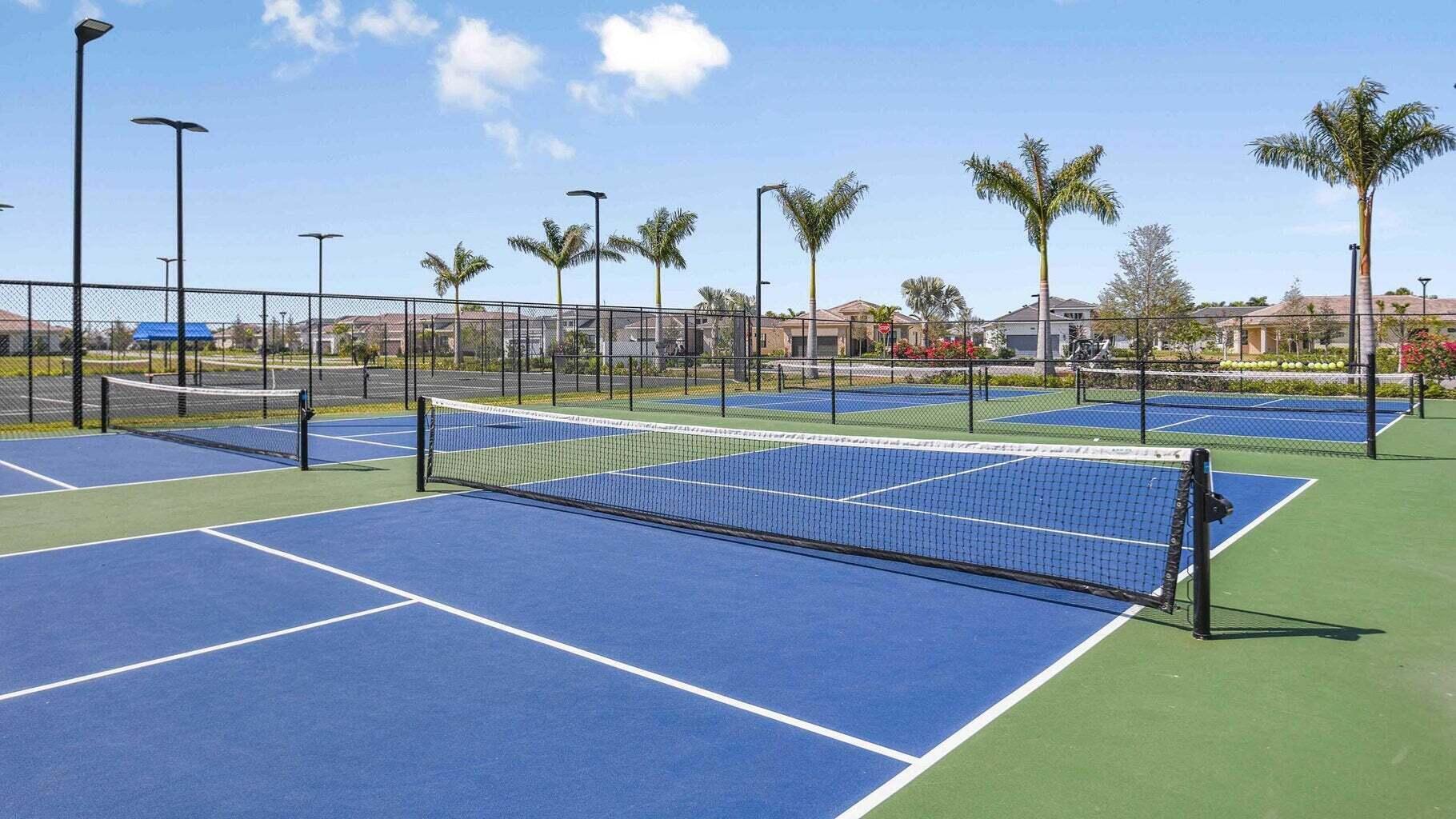 CRESSWIND PALM BEACH PHASE 3 - Residential