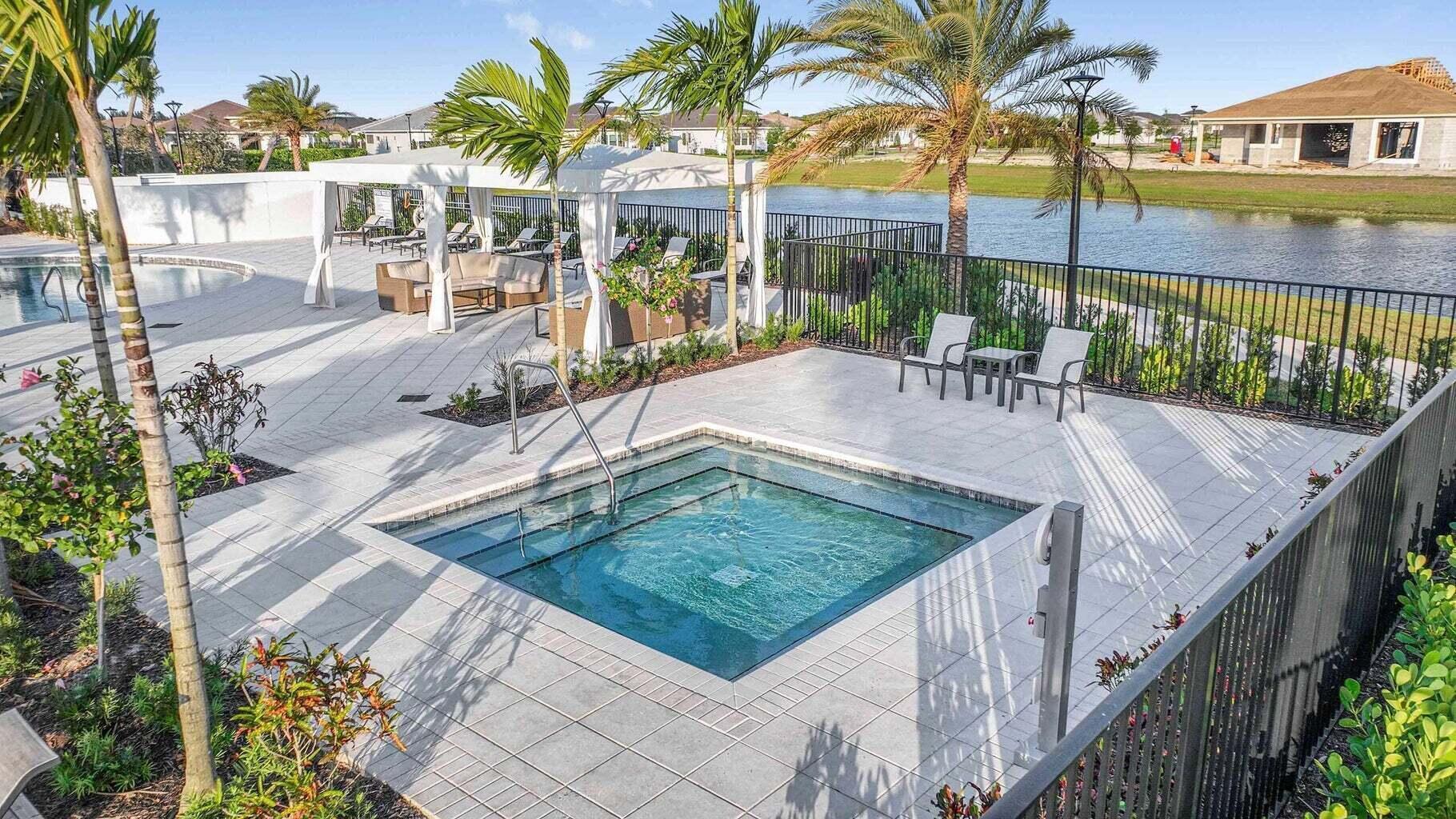 CRESSWIND PALM BEACH PHASE 3 - Residential