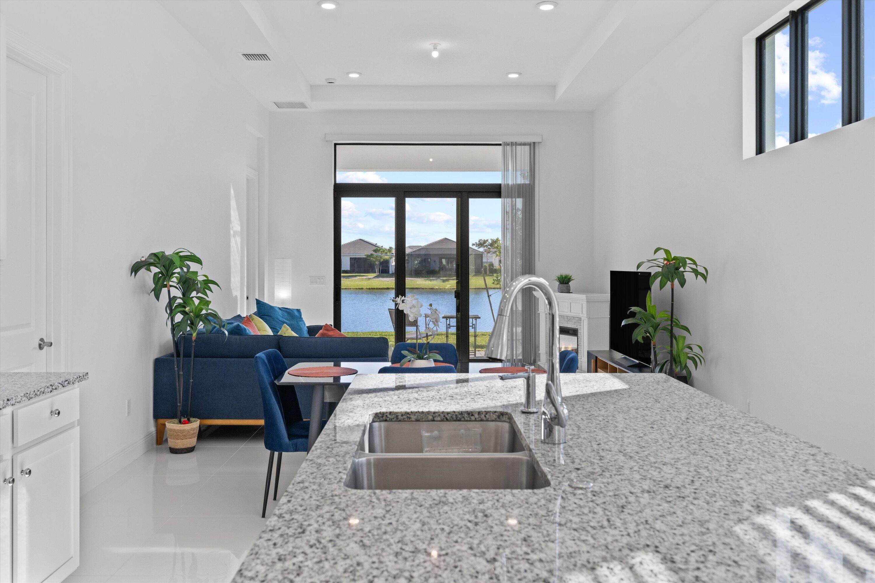 CRESSWIND PALM BEACH PHASE 3 - Residential