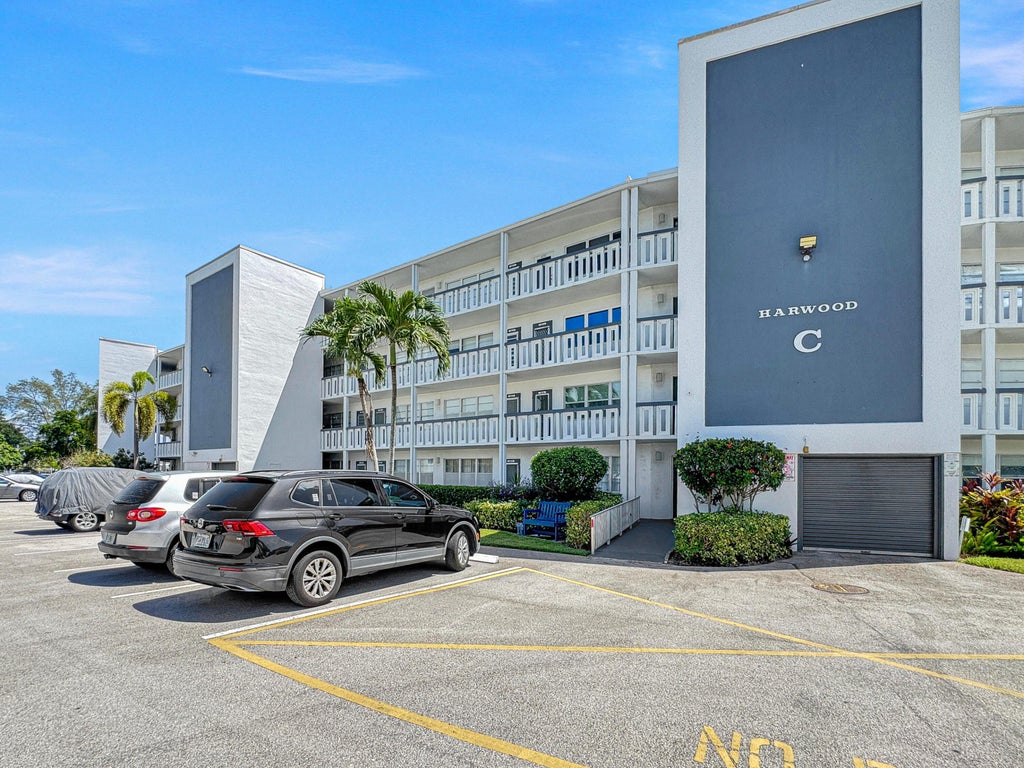 Photo of 1013 HARWOOD C #1013, Deerfield Beach, FL 33442 (MLS # B26077270)