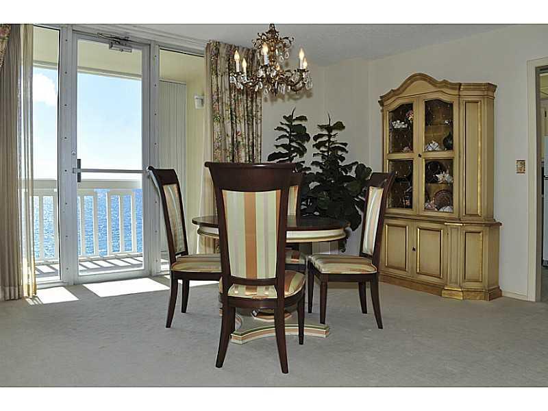 PLAZA EAST - Residential