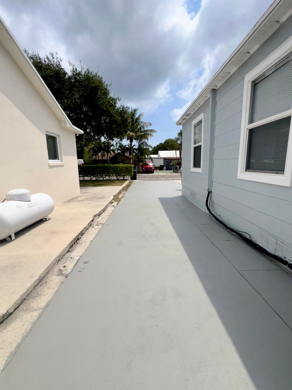 Photo of 909 N C Street, Lake Worth Beach, FL 33460 (MLS # R11082790)