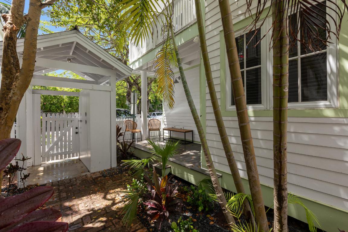 ECHO GARDENS - Residential