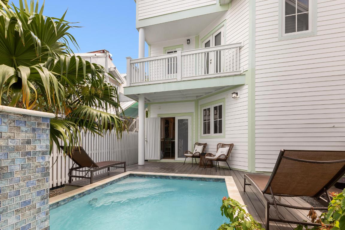 ECHO GARDENS - Residential