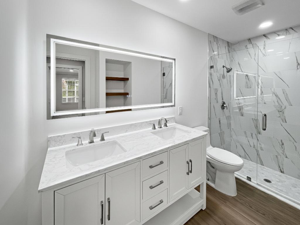 8457 SE Retreat Drive