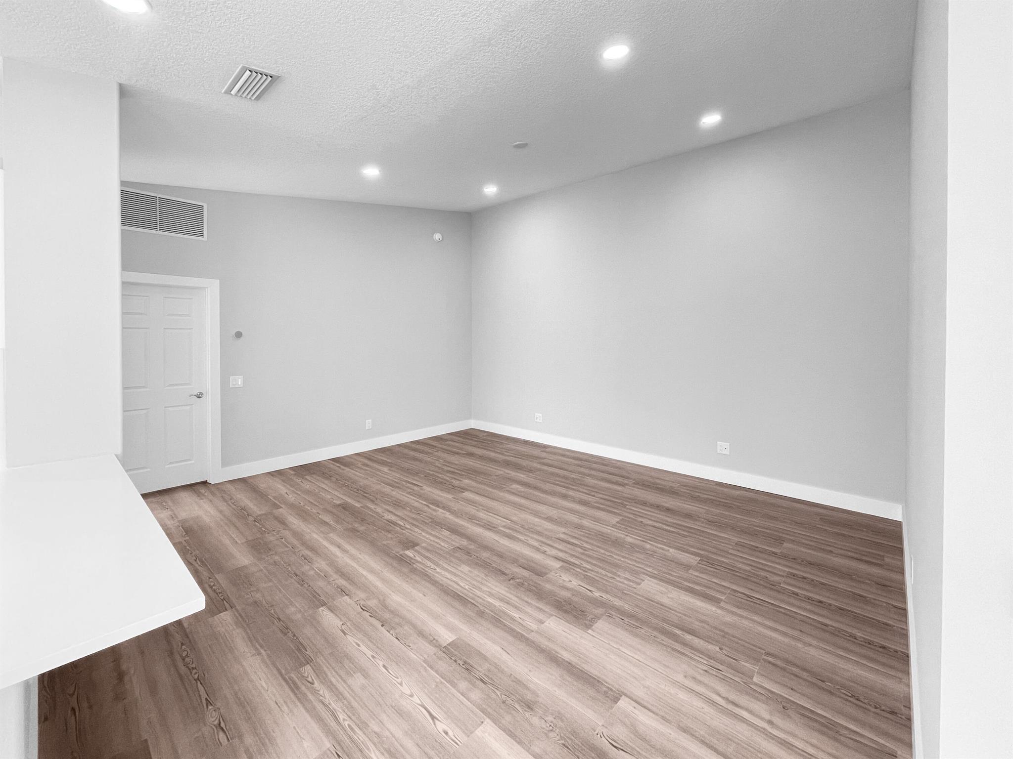 THE RETREAT - Residential