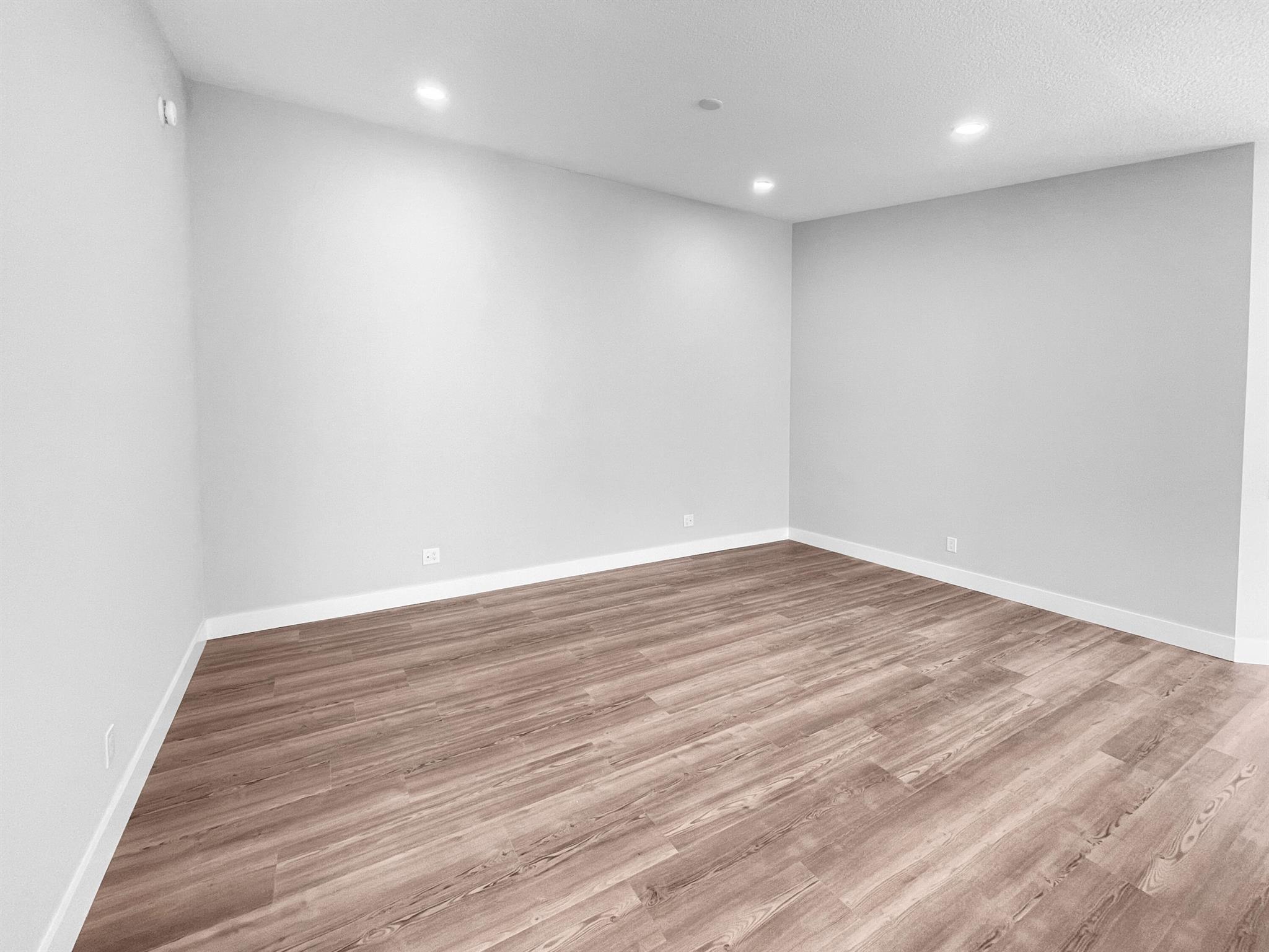 THE RETREAT - Residential