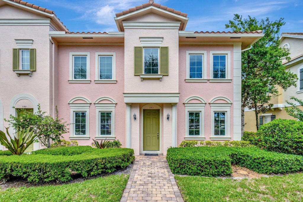 Photo of 595 Dakota Dr, Jupiter, FL 33458 (MLS # R11097555)
