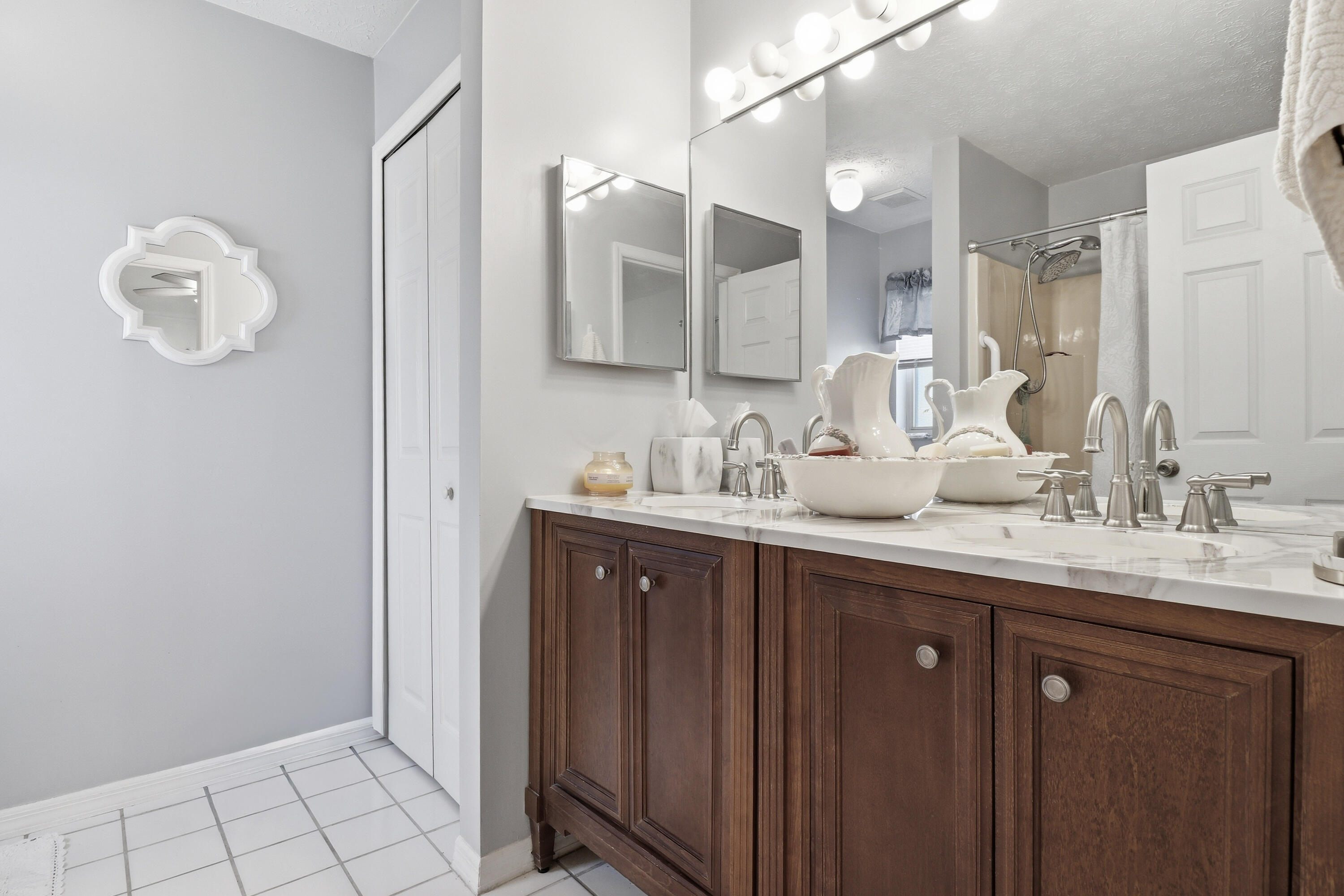 SPANISH LAKES FAIRWAYS NE PHASE - Residential