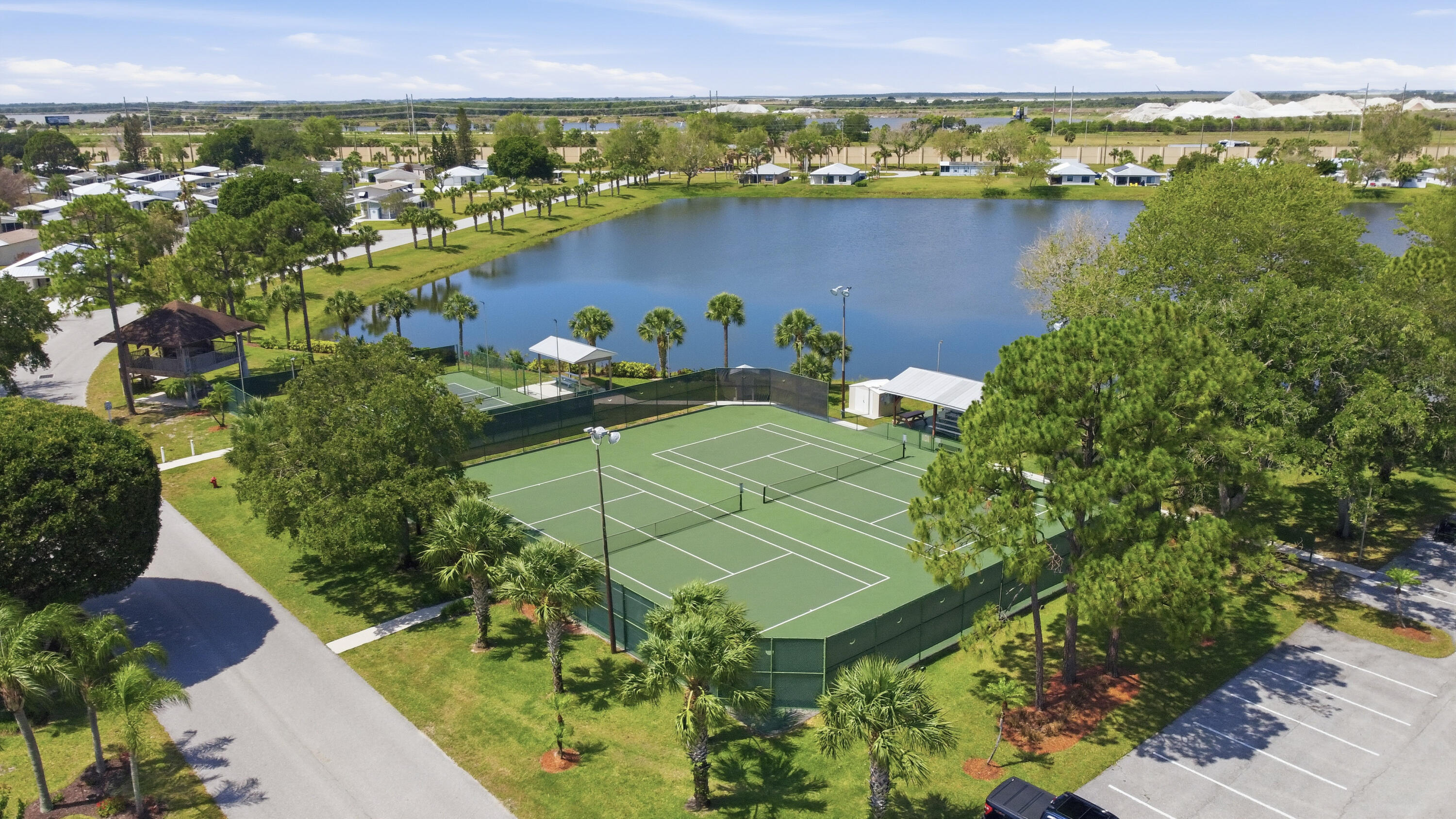 SPANISH LAKES FAIRWAYS NE PHASE - Residential