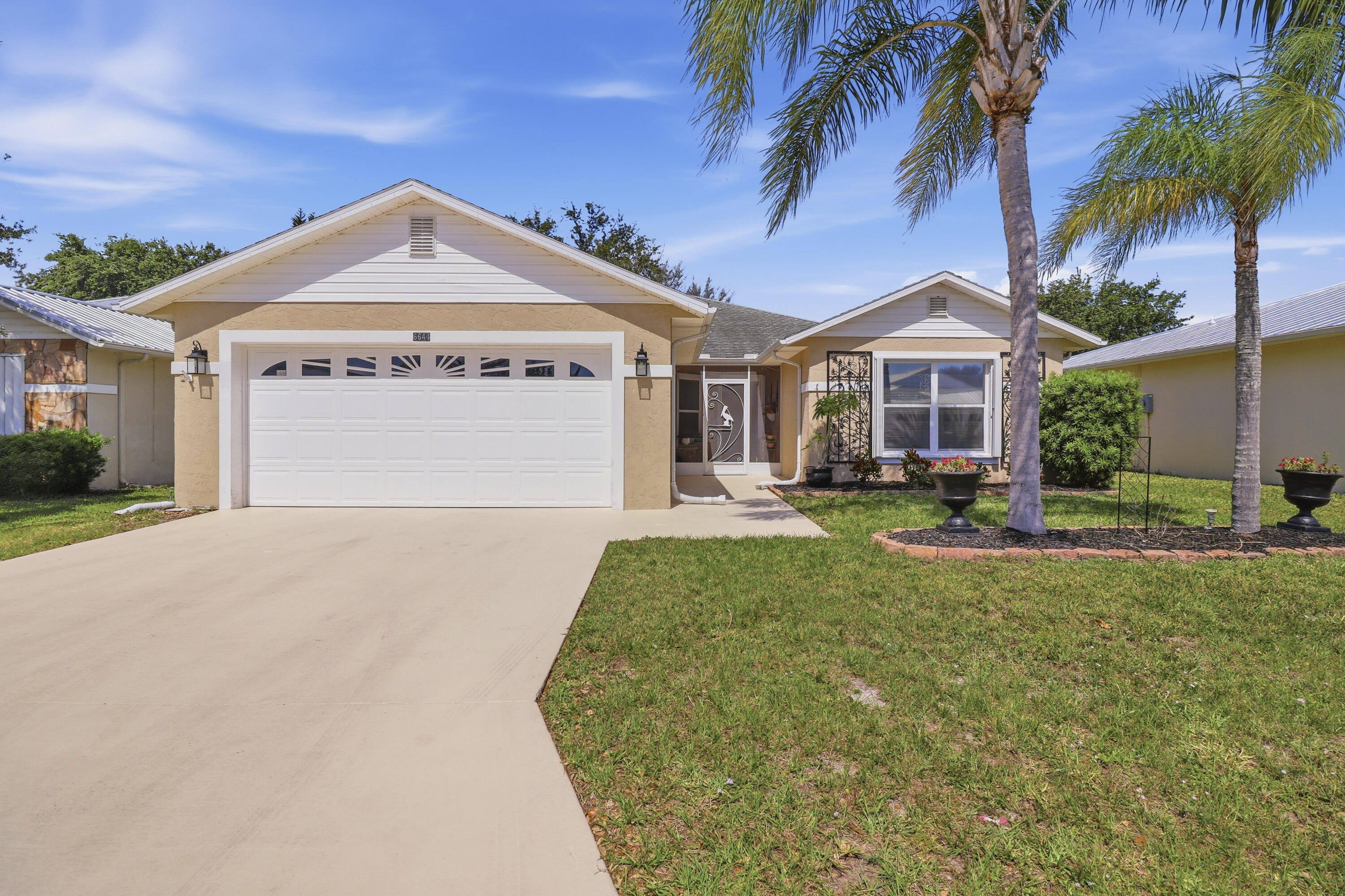 SPANISH LAKES FAIRWAYS NE PHASE - Residential