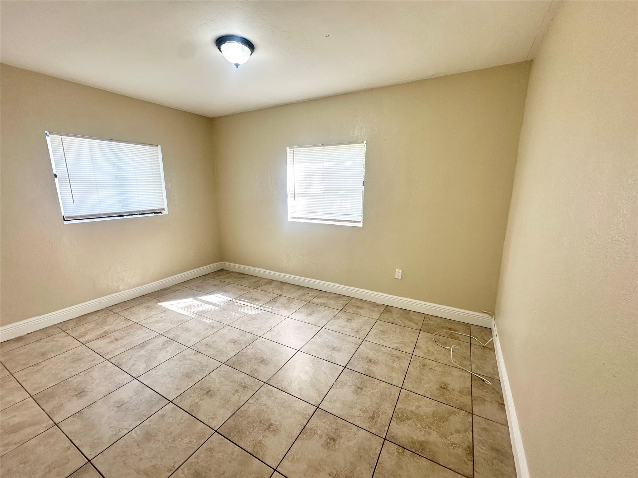 WEST MIAMI SHORES SEC B - Residential Lease