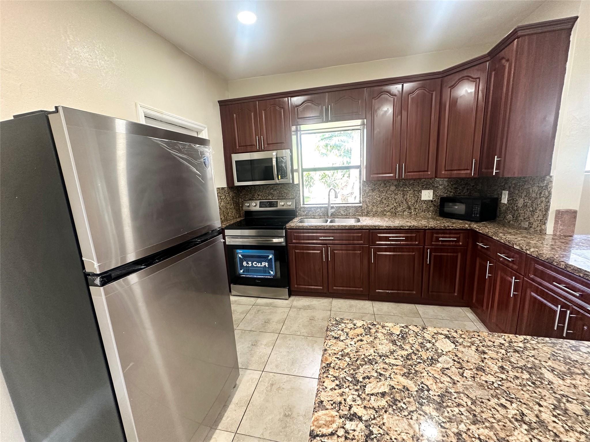 WEST MIAMI SHORES SEC B - Residential Lease