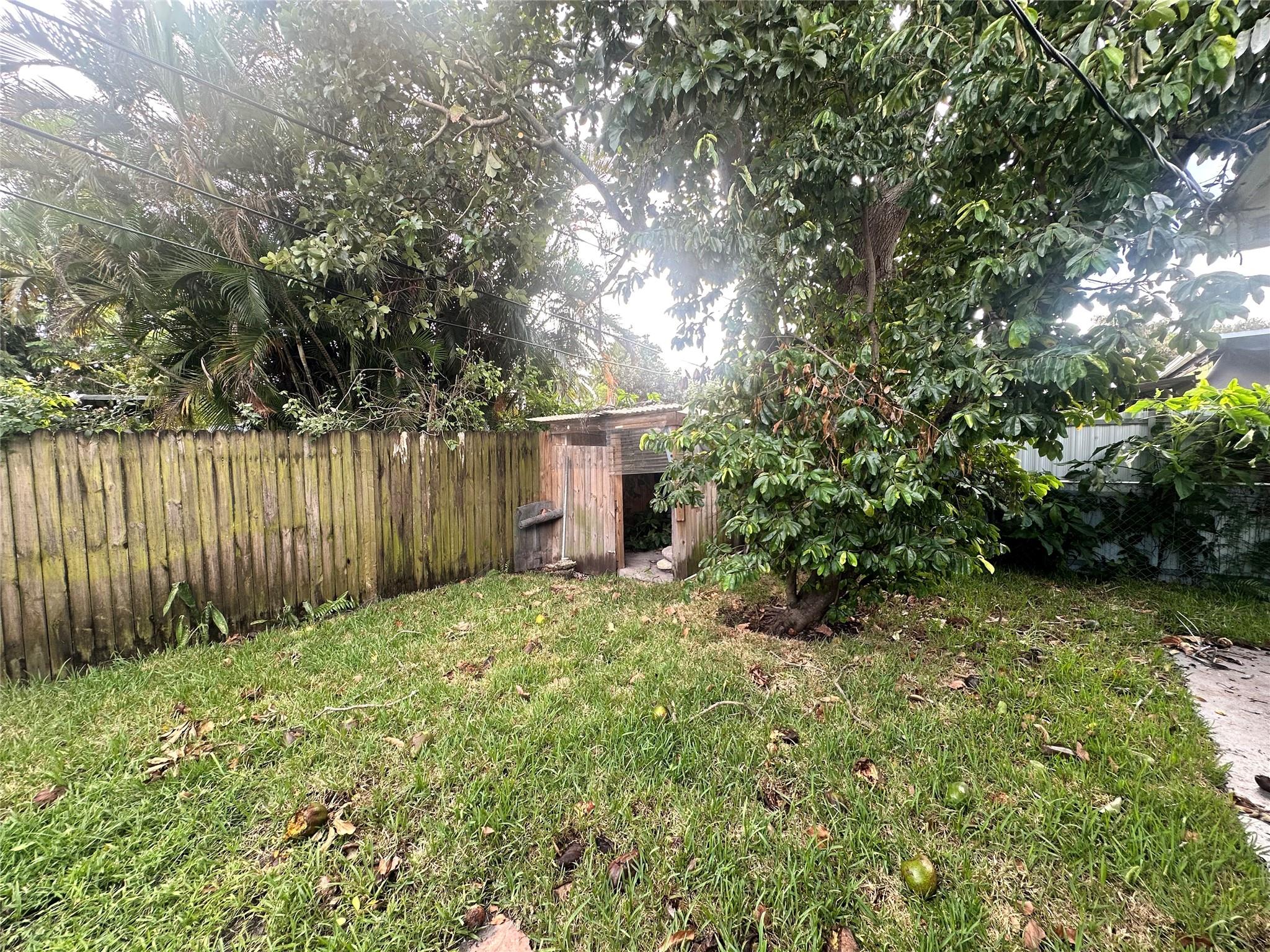 WEST MIAMI SHORES SEC B - Residential Lease