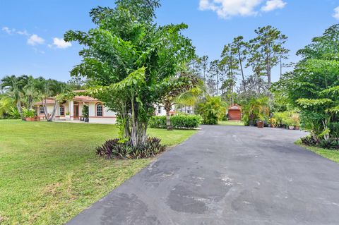 A home in Loxahatchee