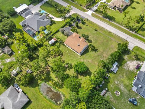 A home in Loxahatchee