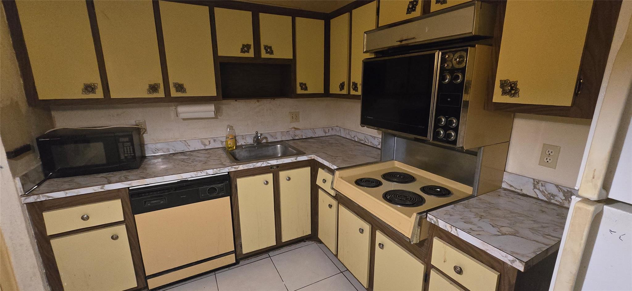View photos, virtual tours, details... 4750 NW 22nd Ct 209