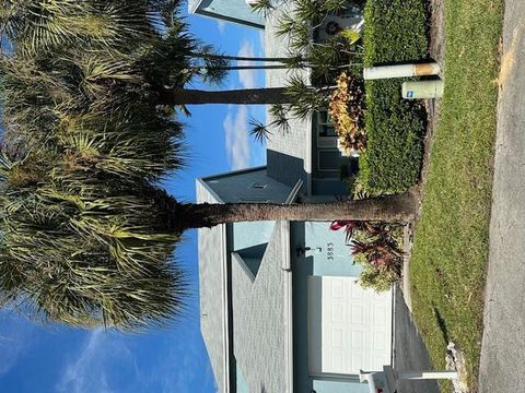 A home in Lake Worth