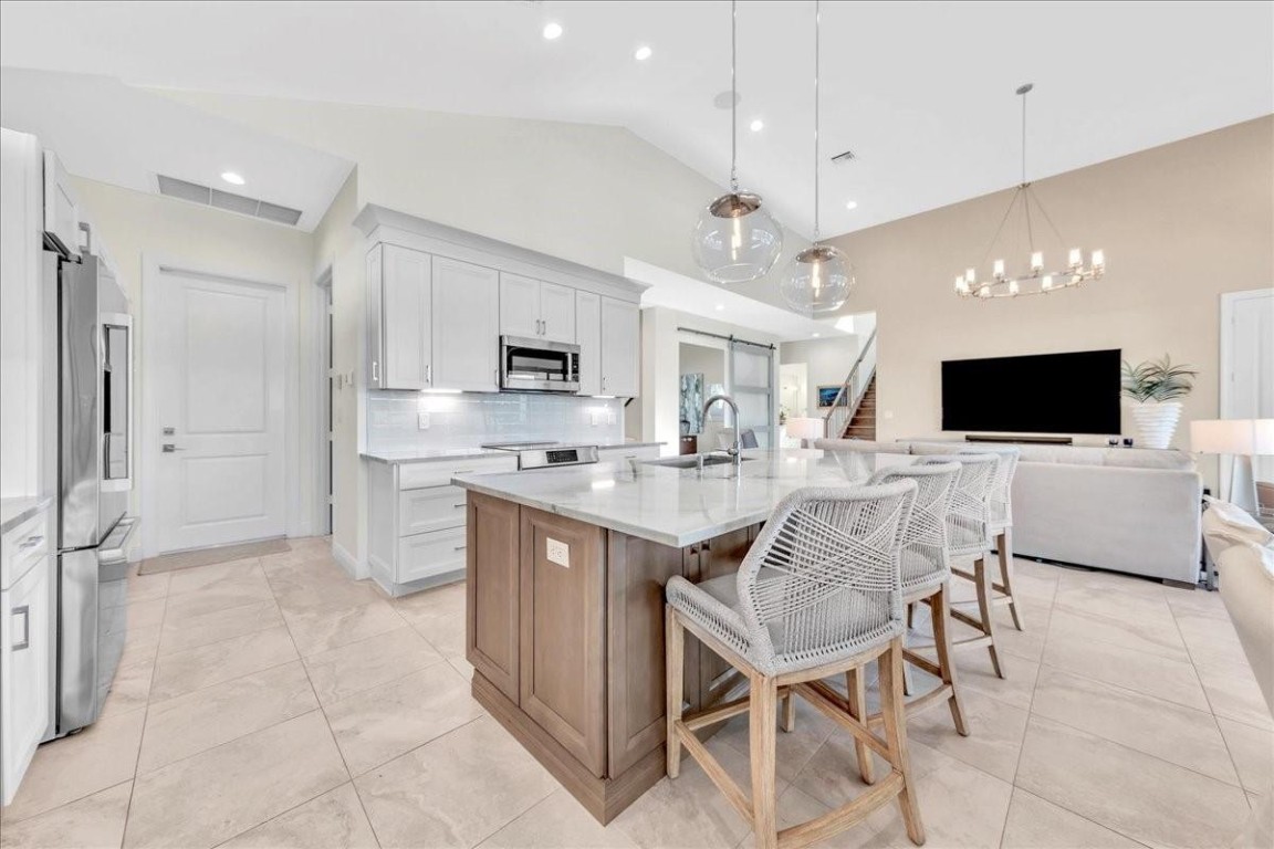 5800 Vista Linda Lane