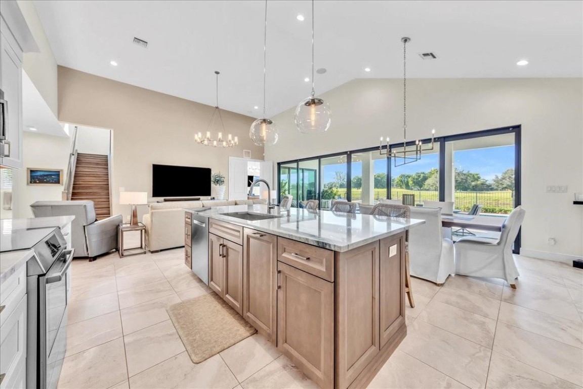 5800 Vista Linda Lane