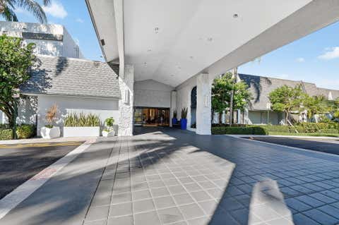 Tiny photo for 6866 Huntington Lane #707, Delray Beach, FL 33446 (MLS # B26021559)