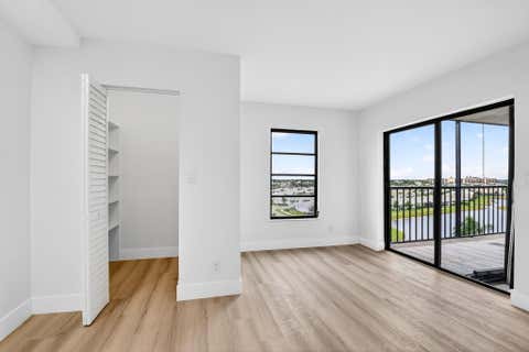 Tiny photo for 6866 Huntington Lane #707, Delray Beach, FL 33446 (MLS # B26021559)