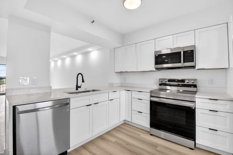 Tiny photo for 6866 Huntington Lane #707, Delray Beach, FL 33446 (MLS # B26021559)