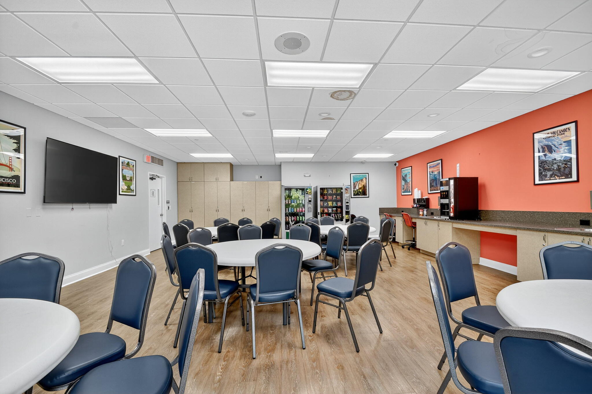 HUNTINGTON LAKES SEC TWO CONDOS - Residential