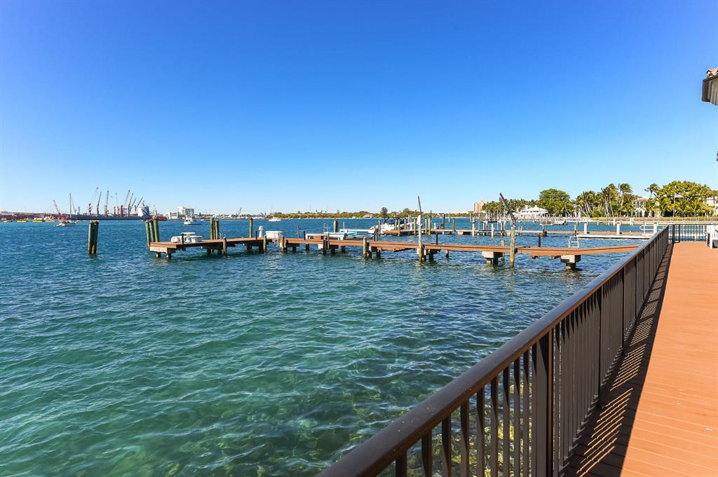 ESPLANADE ESTATES - Residential