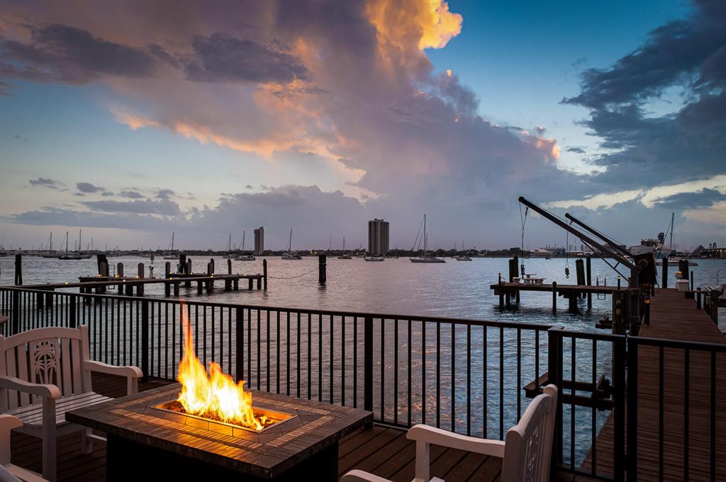 ESPLANADE ESTATES - Residential