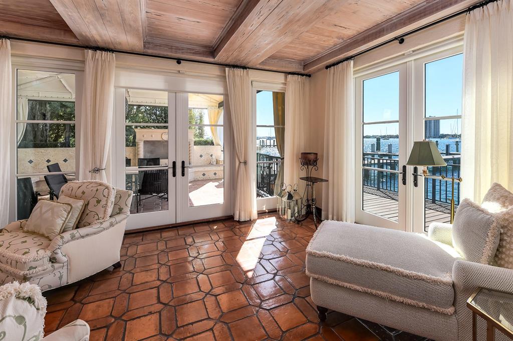 ESPLANADE ESTATES - Residential