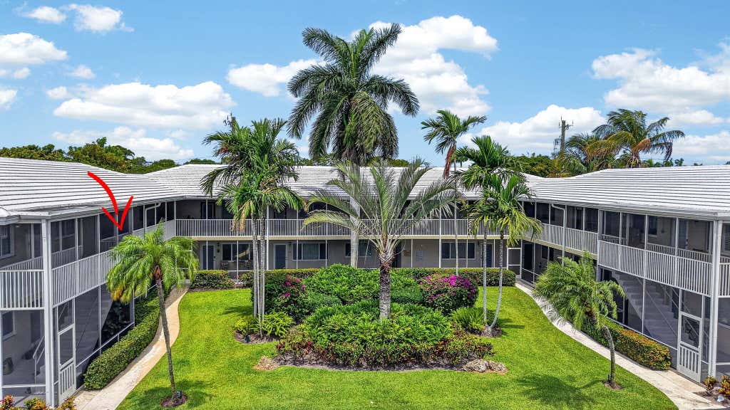Photo of 426 NE 7th Avenue #2B, Delray Beach, FL 33483 (MLS # B26058510)